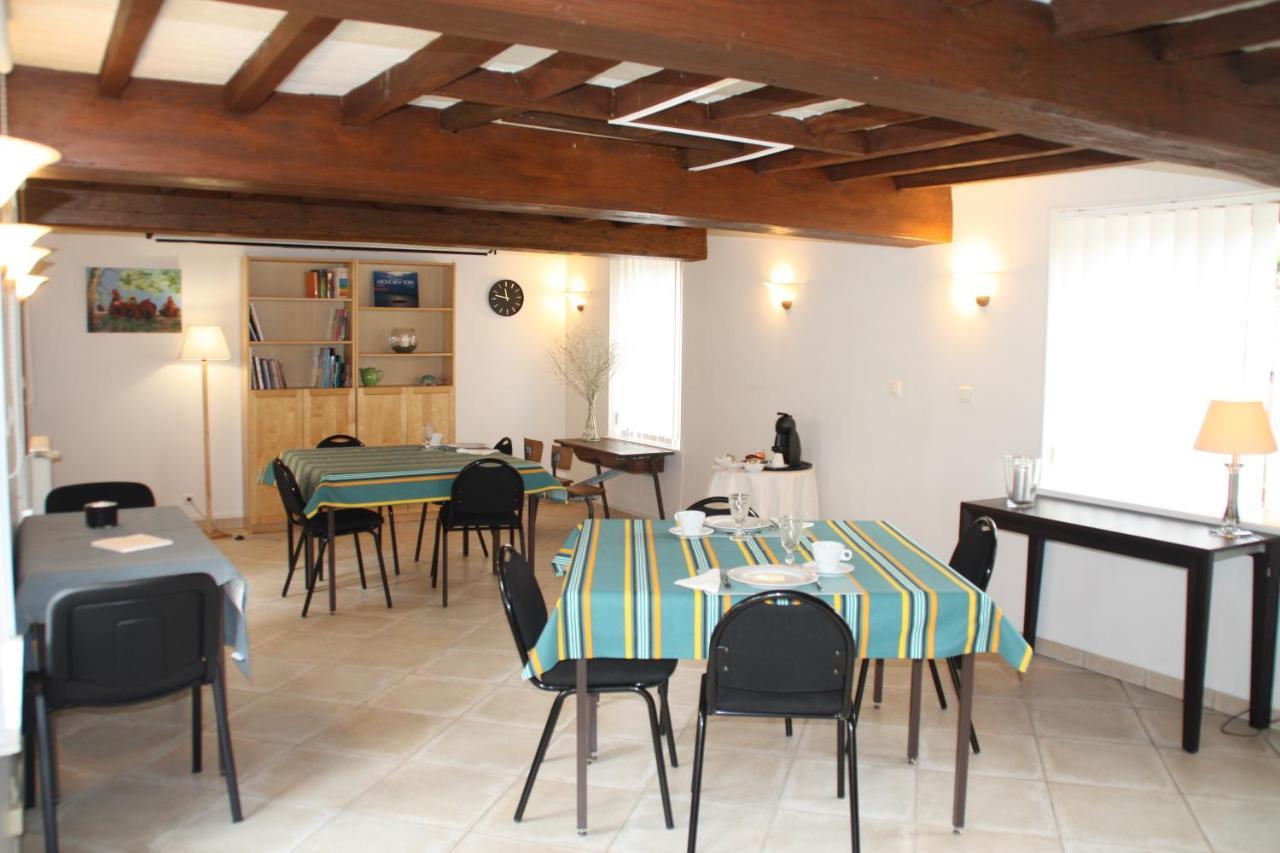 La Ferme De La Place Bouvines Bagian luar foto